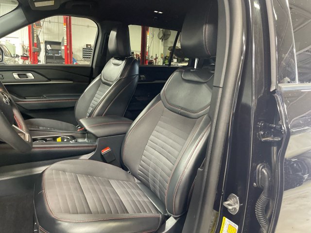 Used 2026 Ford Explorer ST-Line AWD/4WD image 12