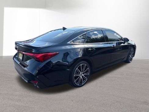 Used 2021 Toyota Avalon Touring FWD image 10