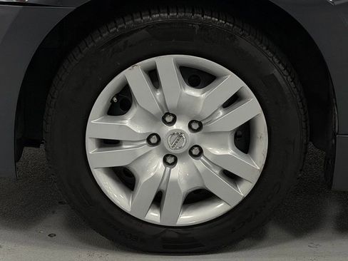 Used 2010 Nissan Altima 2.5 S image 6