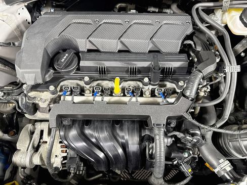 Used 2023 Hyundai Venue SEL FWD image 32