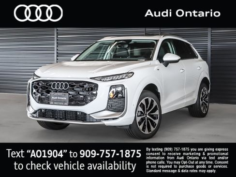 New 2026 Audi Q3 quattro 2.0T AWD/4WD image 1