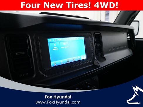 Used 2022 Ford Bronco Outer Banks image 6