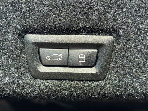 New 2026 BMW 530i w/ Convenience Package image 13