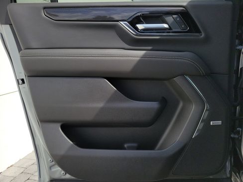 New 2026 GMC Yukon XL Elevation image 12