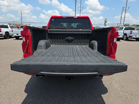 Used 2022 Chevrolet Silverado 1500 RST AWD/4WD image 13