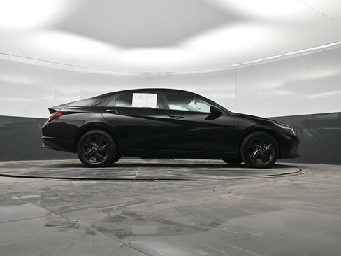 Used 2023 Hyundai Elantra SEL image 28