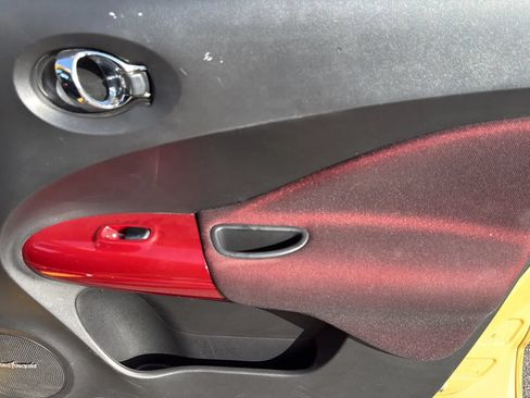 Used 2015 Nissan Juke SL AWD/4WD image 16