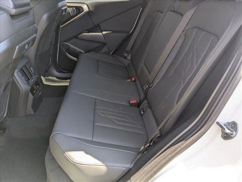 Used 2025 BMW X3 xDrive30i w/ Convenience Package AWD/4WD image 16