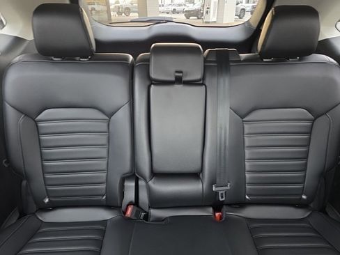 Used 2024 Ford Edge SEL image 22