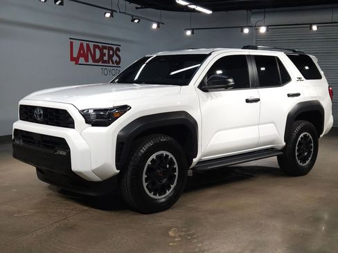 Certified 2025 Toyota 4Runner TRD Off-Road Premium w/ Tow Technology Package image 3