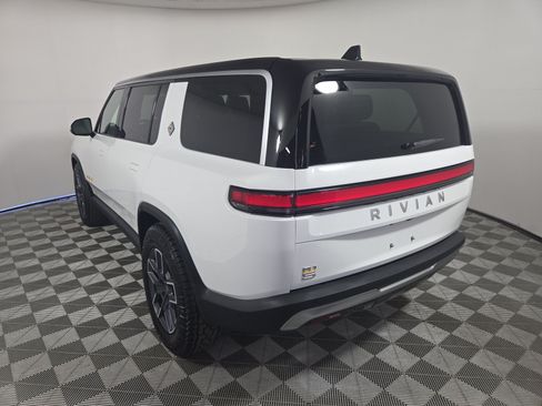 Used 2023 Rivian R1S Adventure AWD/4WD image 37