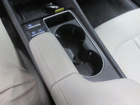 Used 2024 Hyundai Sonata SEL w/ Convenience Package FWD image 34
