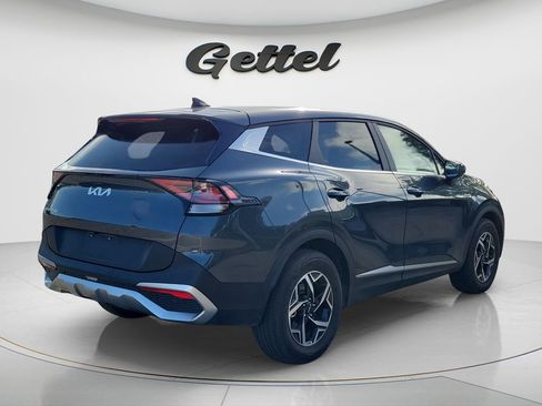 Used 2025 Kia Sportage LX image 4