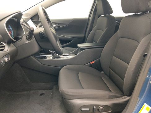 Used 2025 Chevrolet Malibu LT FWD image 17