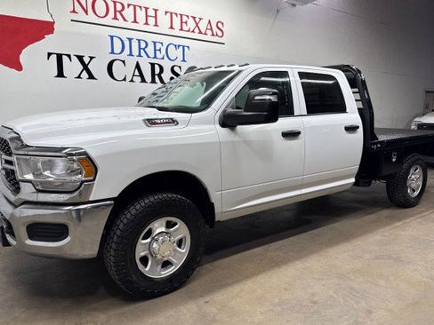 Used 2024 RAM 2500 Tradesman w/ Chrome Appearance Group image 11