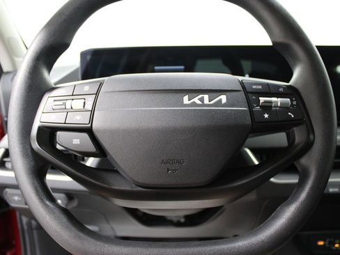 Used 2025 Kia K4 FWD image 33