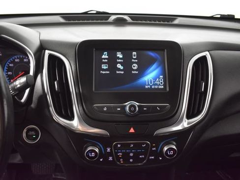 Used 2018 Chevrolet Equinox LT AWD/4WD image 18