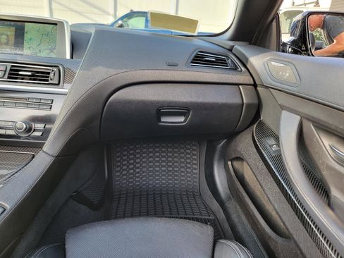 Used 2015 BMW M6 Convertible image 39