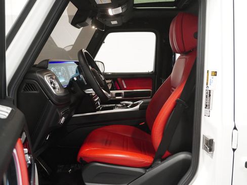 Used 2022 Mercedes-Benz G 550 image 11
