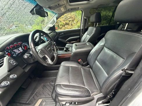 Used 2019 GMC Yukon XL SLT AWD/4WD image 8