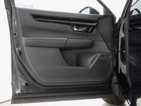 Certified 2025 Honda CR-V Sport Touring image 17