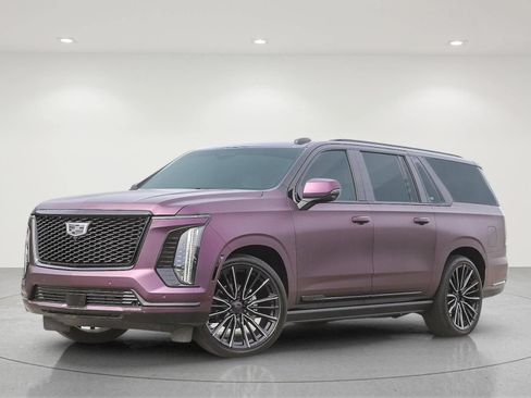 Used 2025 Cadillac Escalade ESV Sport Platinum AWD/4WD image 2