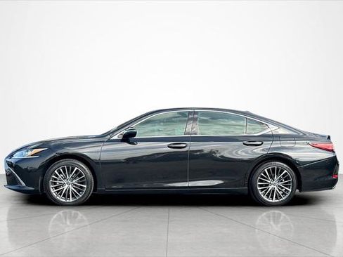 Used 2024 Lexus ES 350 w/ Premium Package FWD image 2