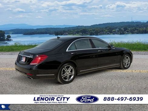 Used 2016 Mercedes-Benz S 550 4MATIC Sedan image 3