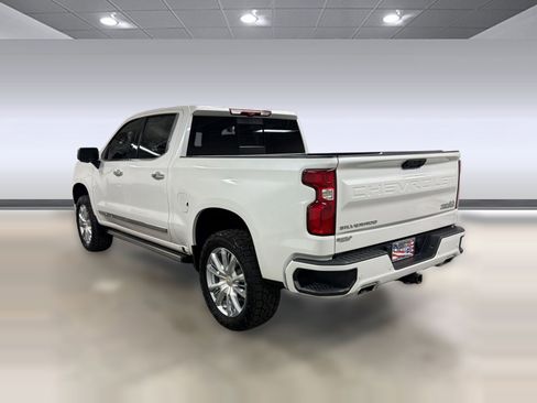 Used 2023 Chevrolet Silverado 1500 High Country w/ Technology Package image 2