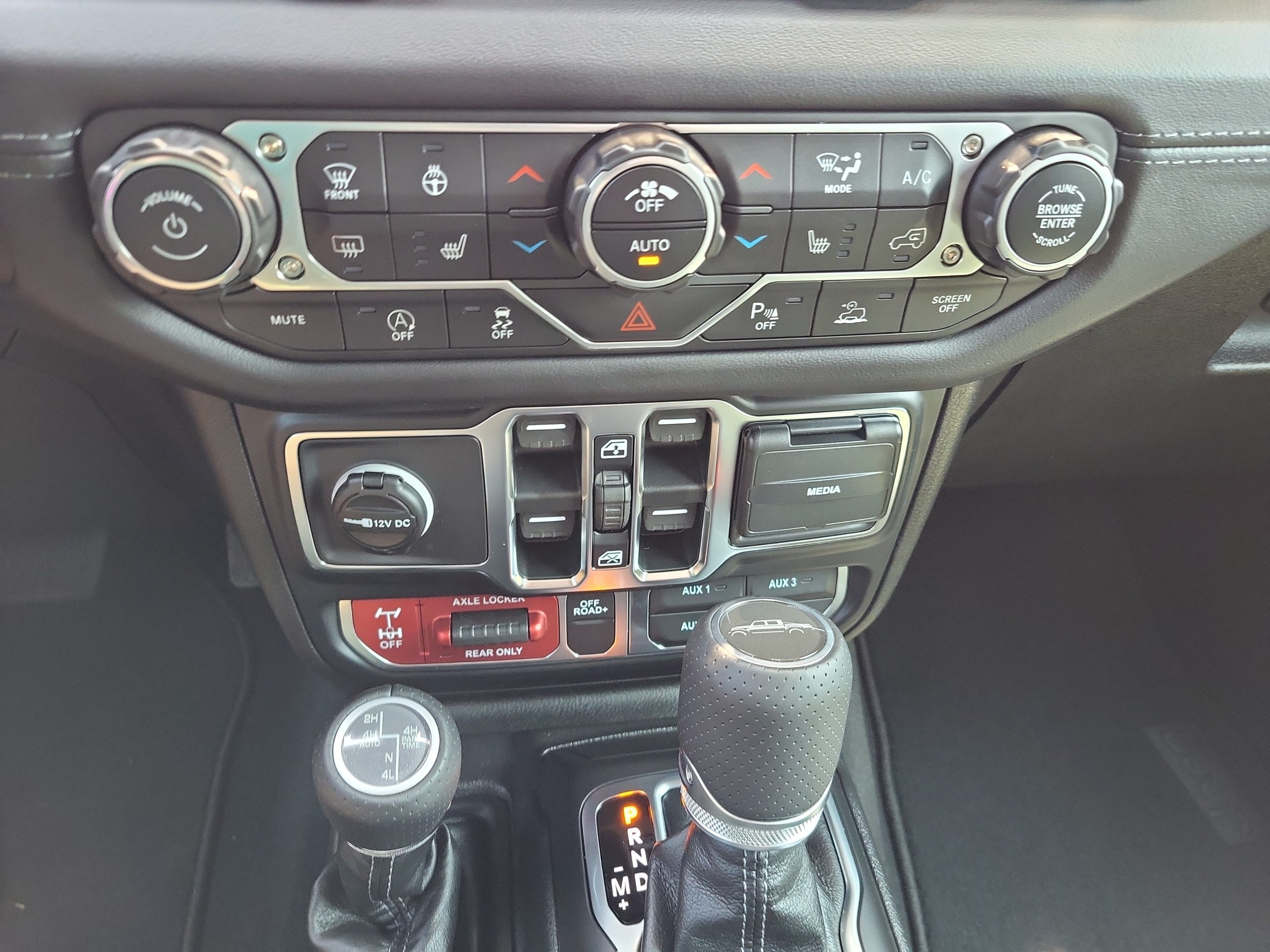 New 2026 Jeep Gladiator Mojave AWD/4WD image 32