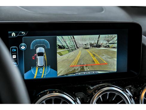 New 2026 Mercedes-Benz GLA 250 GLA 250 4MATIC image 14