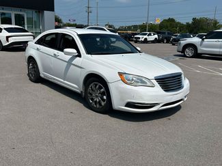 Used 2014 Chrysler 200 LX FWD video 1