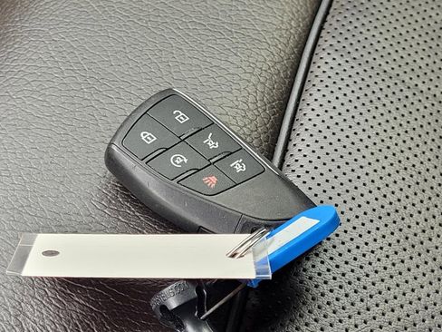 Used 2021 GMC Yukon Denali w/ Denali Premium Package image 26