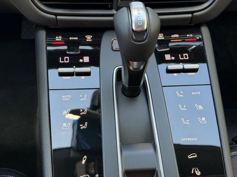 New 2026 Porsche Macan S AWD/4WD image 31
