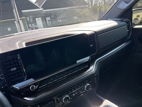 Used 2025 GMC Sierra 1500 Elevation w/ X31 Off-Road Package image 9