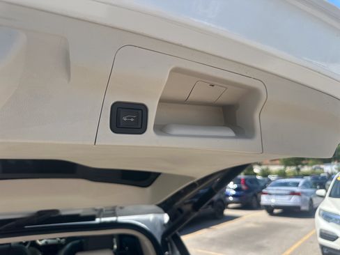 Used 2020 GMC Acadia Denali AWD/4WD image 11