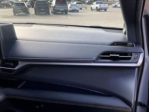 Used 2024 Toyota Sienna XLE Woodland Edition image 19