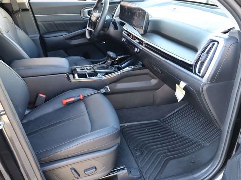Used 2026 Kia Sorento SX AWD/4WD image 17