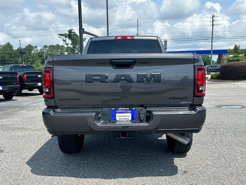 Used 2025 RAM 2500 Big Horn AWD/4WD image 15