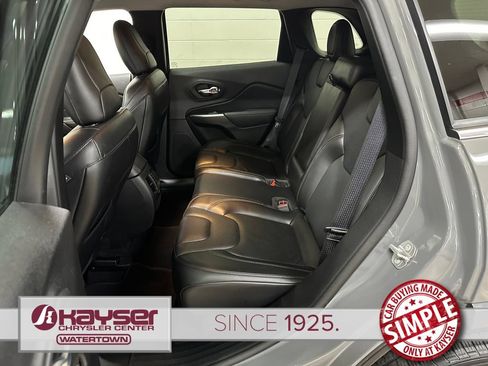Used 2021 Jeep Cherokee Latitude Lux AWD/4WD image 34