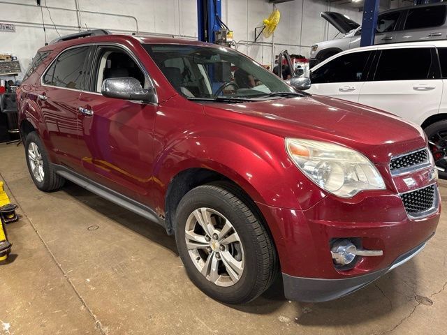 Used 2010 Chevrolet Equinox LT w/ Chrome Appearance Package FWD image 5