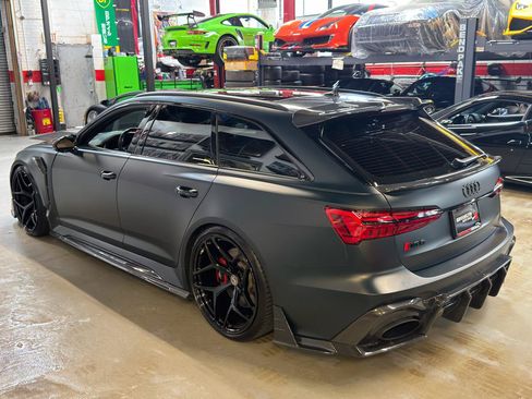Used 2021 Audi RS 6 AWD/4WD image 11