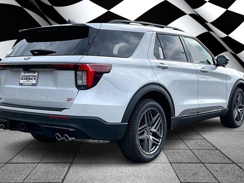 New 2026 Ford Explorer ST w/ Sun And Sound Package image 15