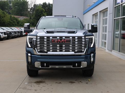 New 2025 GMC Sierra 2500 Denali image 5