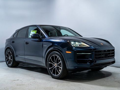 New 2026 Porsche Cayenne E-Hybrid Coupe image 9