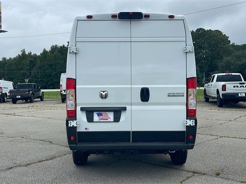 New 2025 RAM ProMaster 2500 image 6