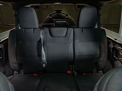 Used 2019 Jeep Wrangler Unlimited Sport AWD/4WD image 23