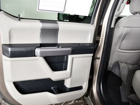 Used 2019 Ford F150 XLT w/ Equipment Group 302A Luxury AWD/4WD image 50