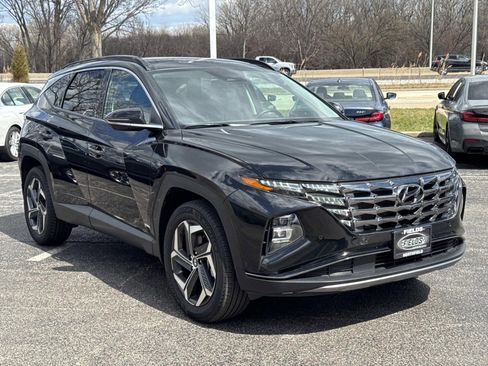 Used 2023 Hyundai Tucson Limited image 3