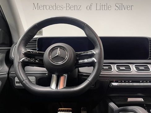 Used 2026 Mercedes-Benz GLS 450 4MATIC image 31